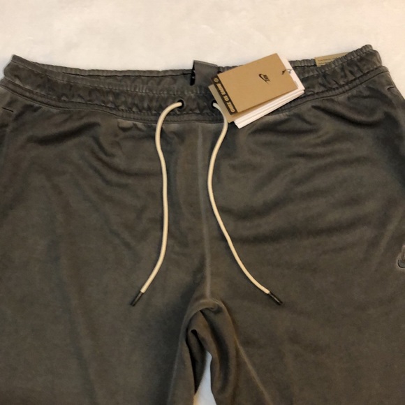 XL Nike Revival washed cuffed sweatpants - Picture 9 of 11